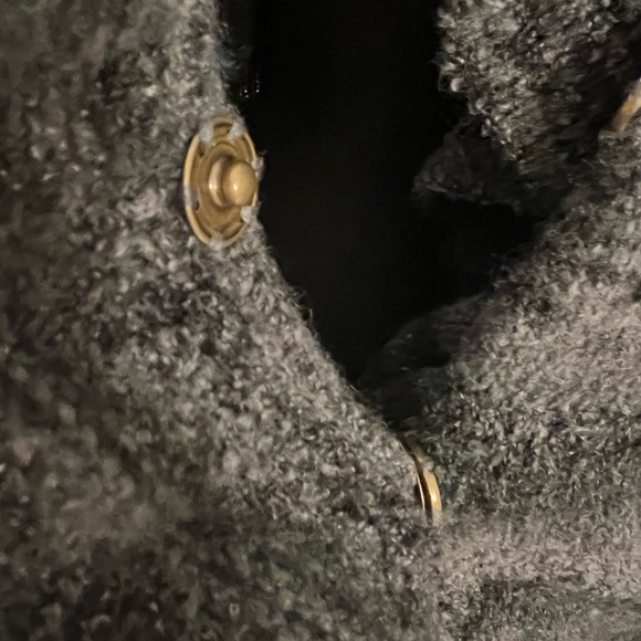 Nine West Ladies Ruffled Gray/Black Sweater NWOT - Picture 4 of 12